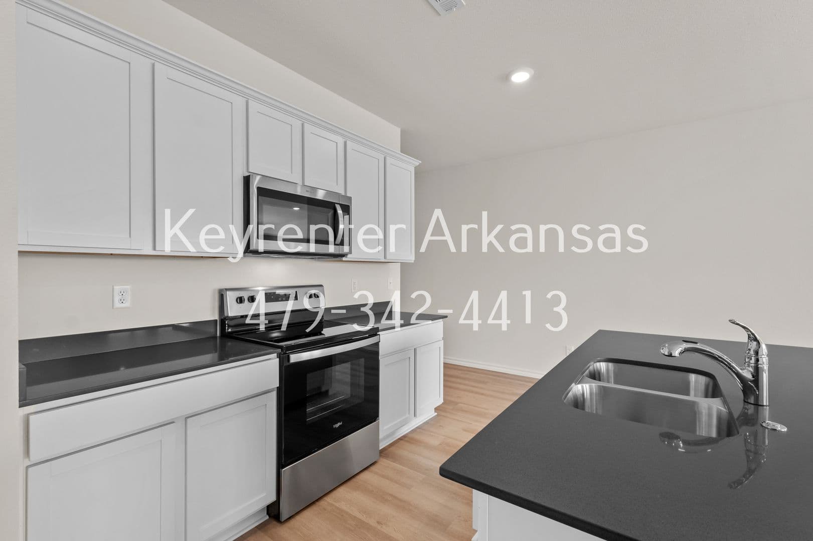 Gentry House: 1317 Bates St
