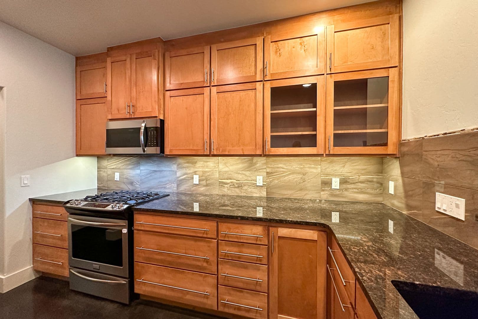 Moore House: 1208 Penn Ln