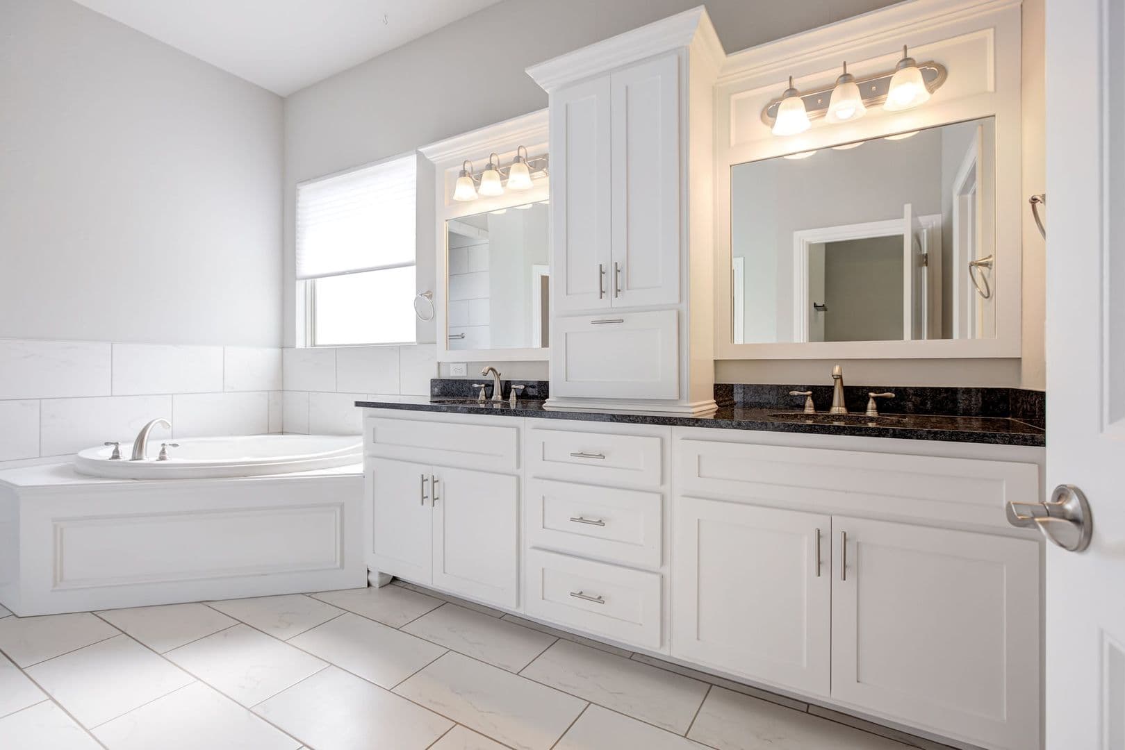 Choctaw House: 15121 SE 56th St