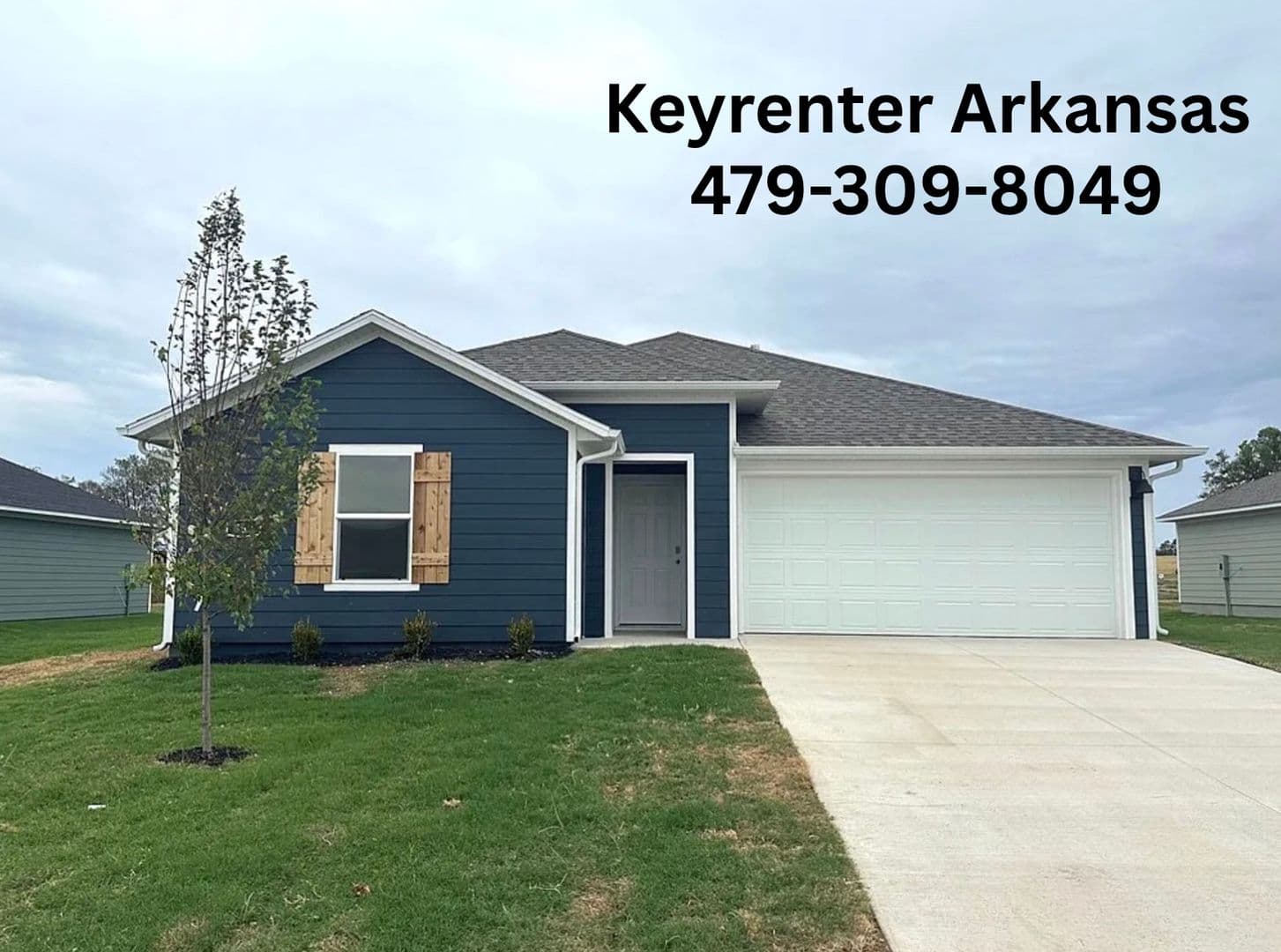 Prairie Grove House: 560 Raegan St