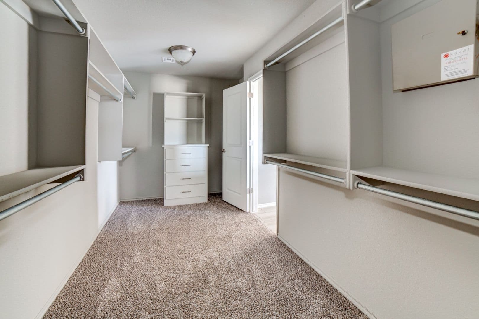 Jenks House: 424 E 129th Pl S