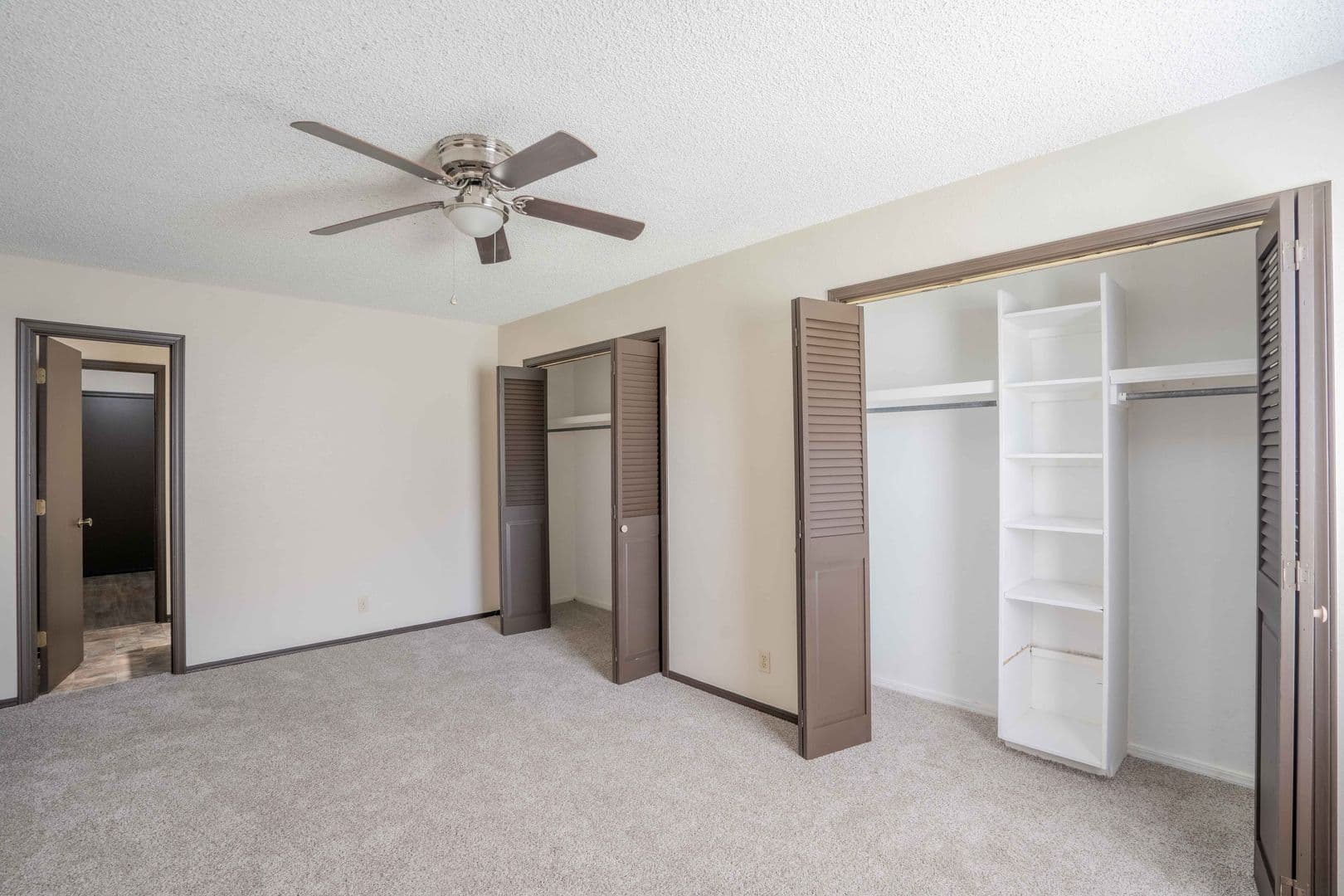 Broken Arrow Apartment: 2321 W Galveston St