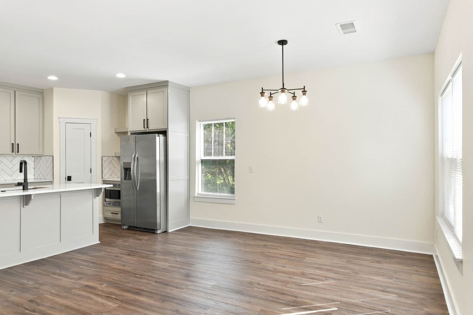 Fayetteville Apartment: 215 E Center St