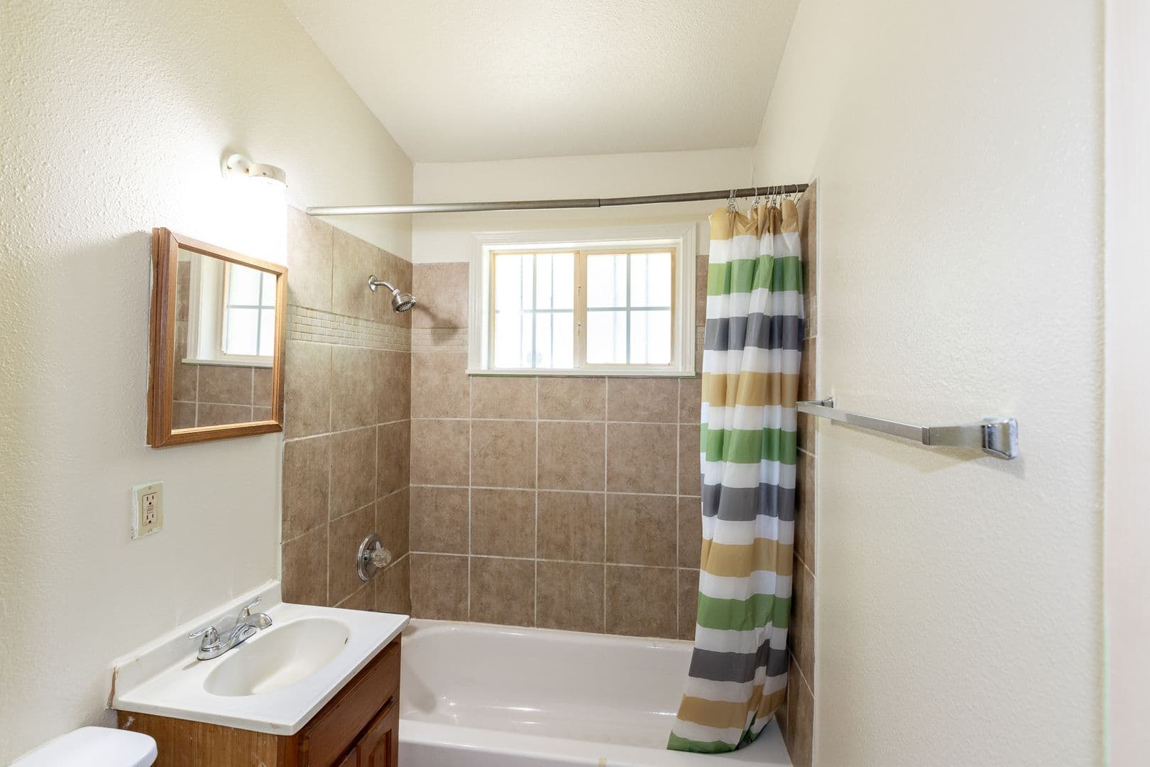 Tulsa House: 2811 E 40th Place North