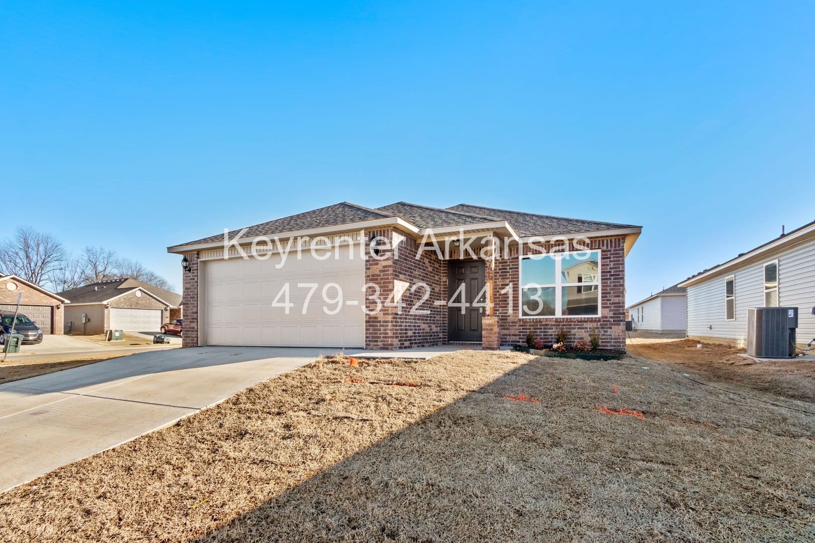 Fayetteville House: 846 E Sparrow Way