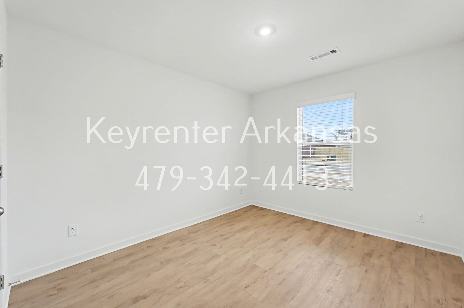 Farmington House: 526 Colorado St