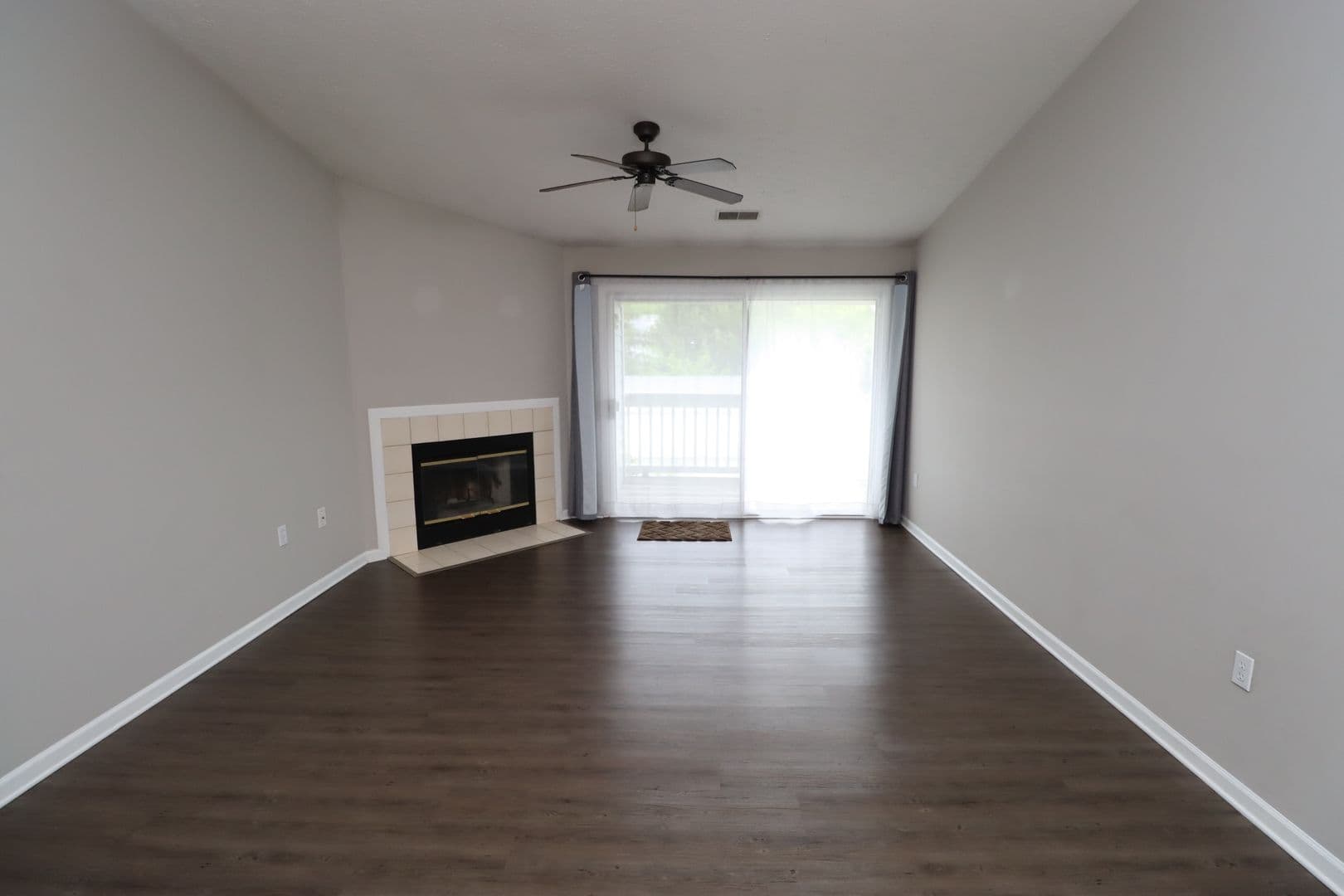 Indianapolis House: 8112 Glenwillow Ln Unit 205
