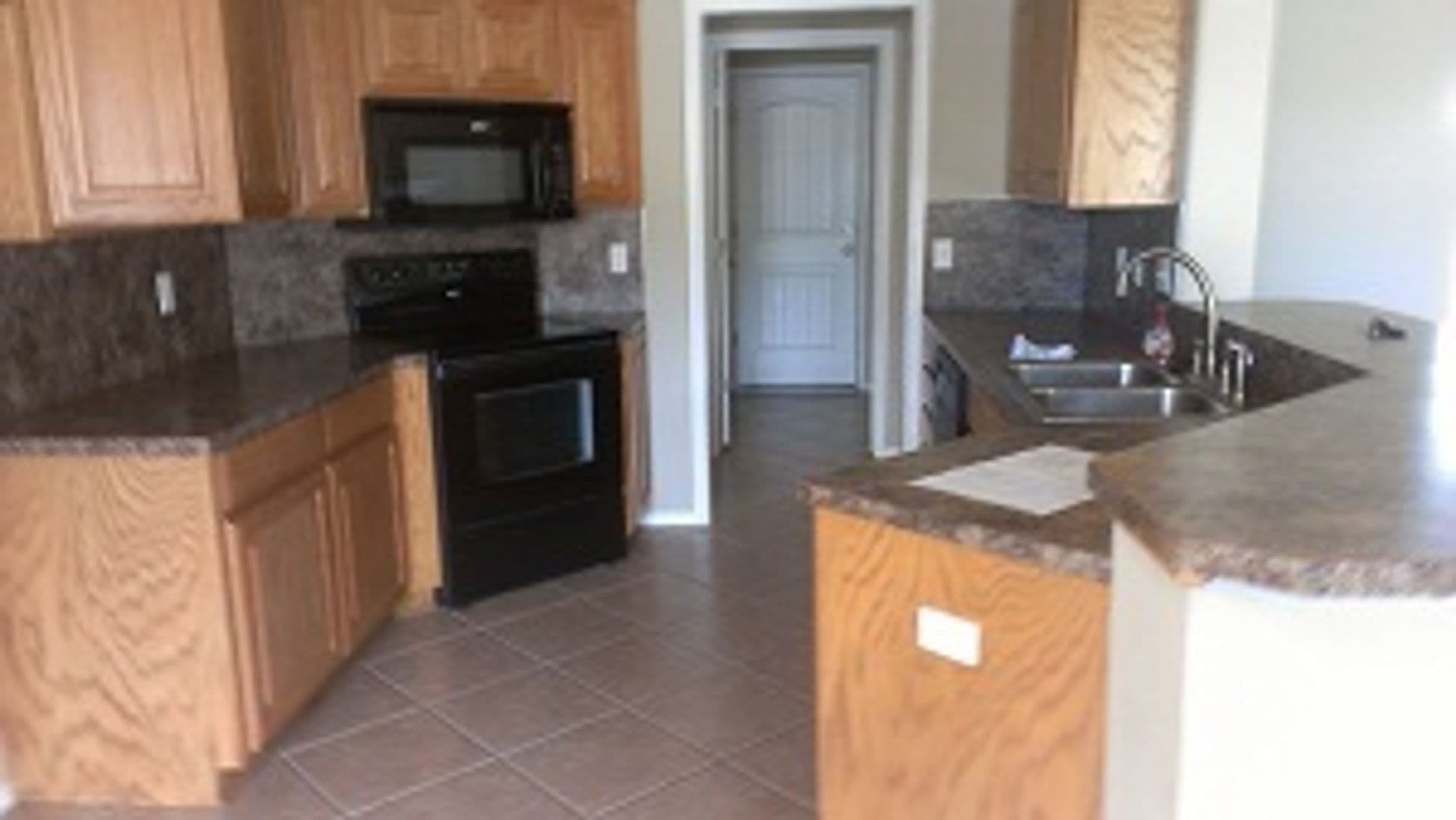 Jenks House: 2005 W 119th St S