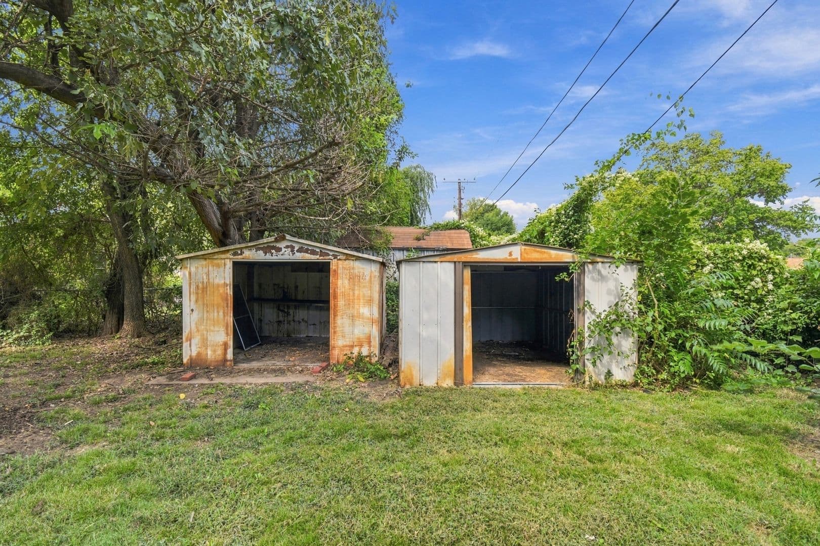 Bartlesville House: 504 SE Elmhurst Ave
