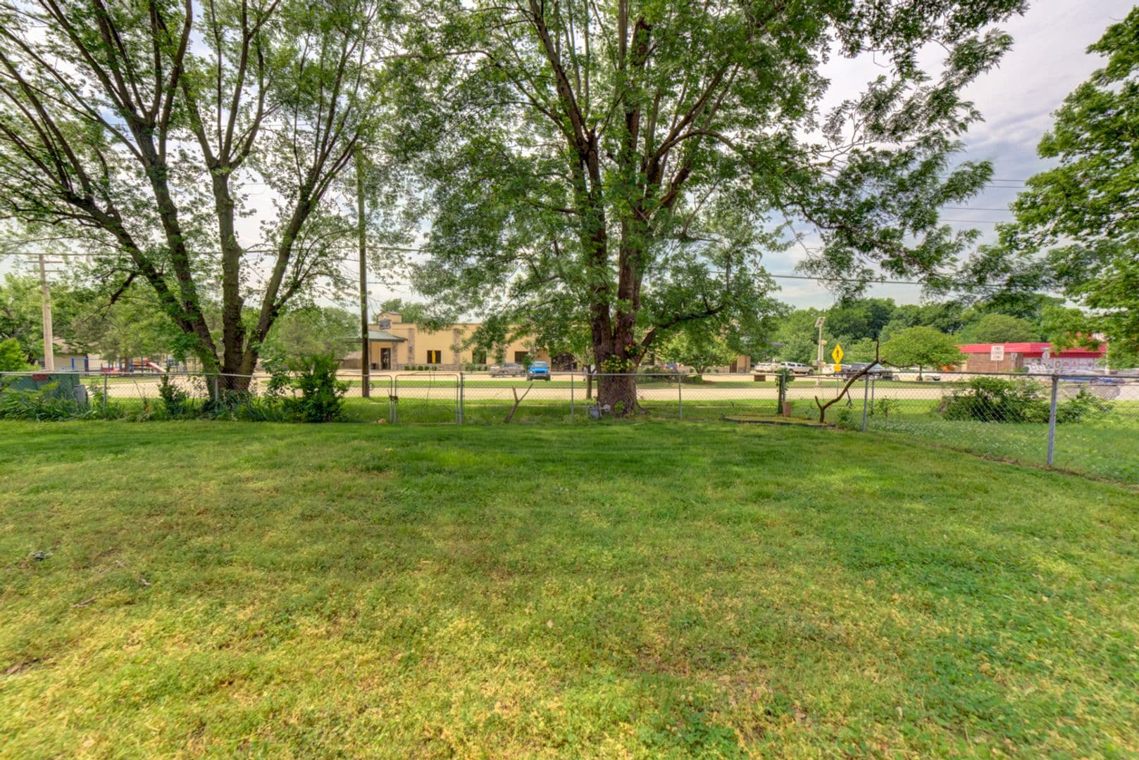 Claremore House: 1109 W 14th Pl