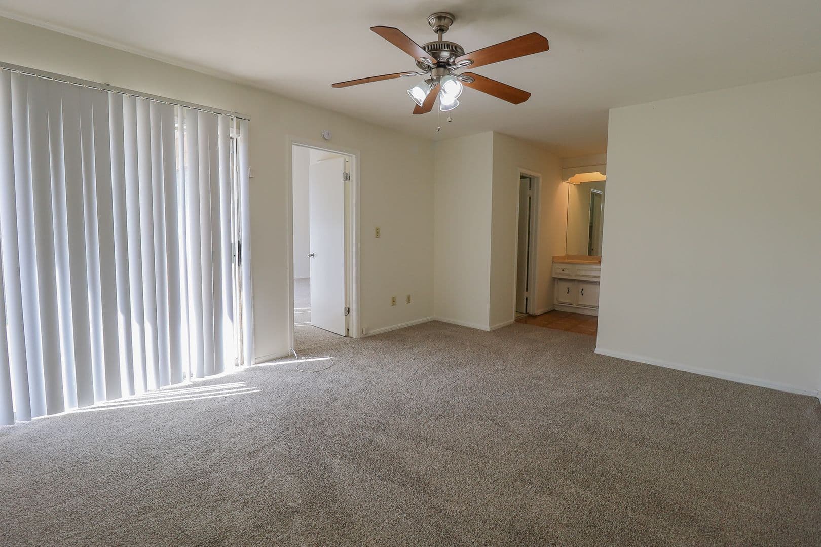 Tulsa Apartment: 3914 E 60th Pl