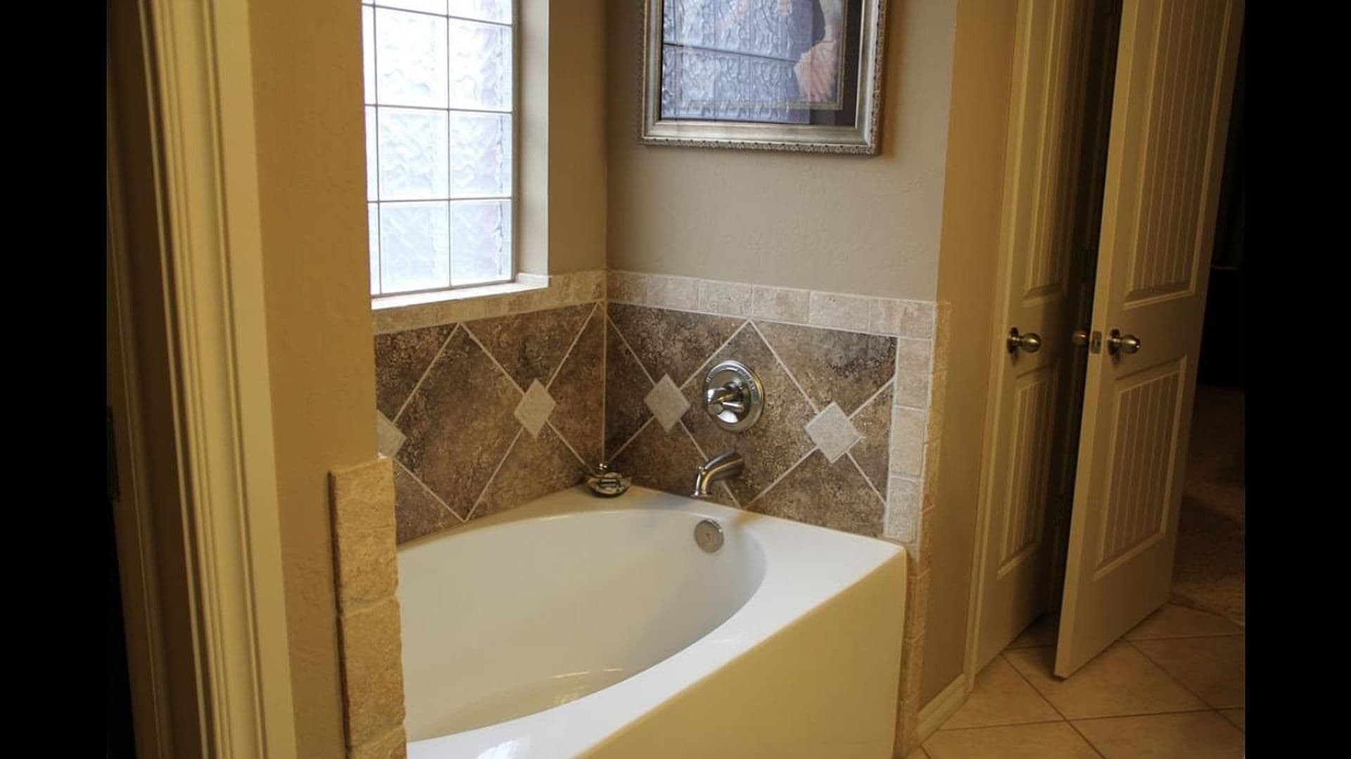 Edmond House: 2336 NW 157th Ter