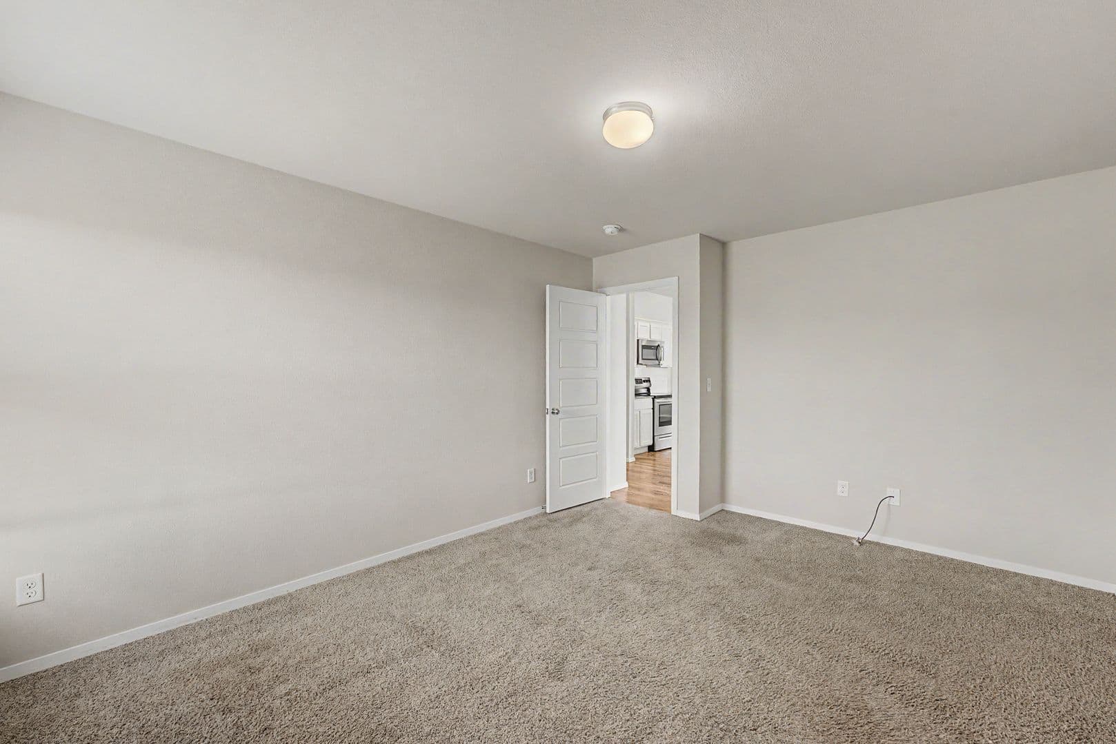Fayetteville House: 1236 S Nighthawk