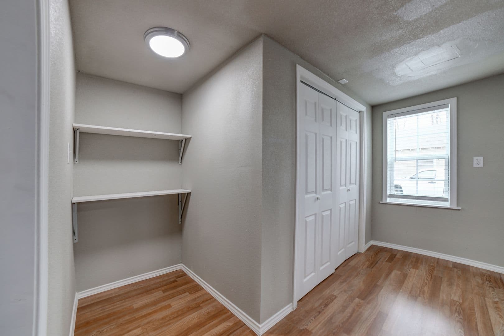Tulsa Apartment: 702 S Trenton Ave