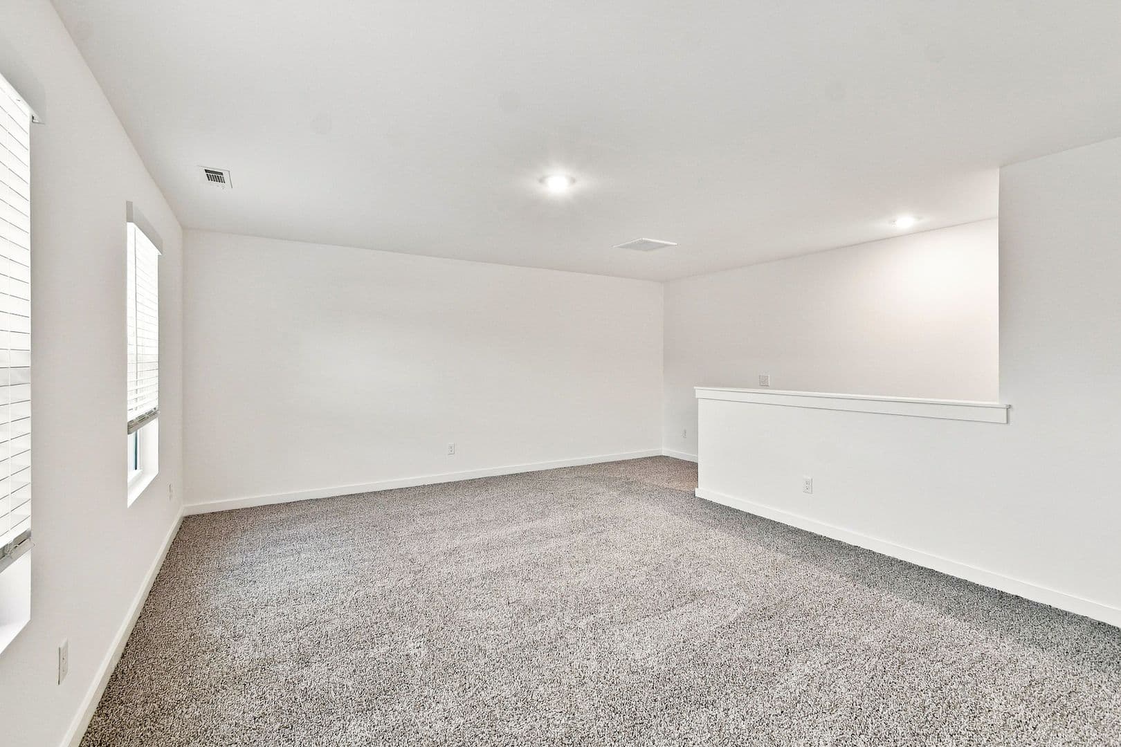 Fayetteville House: 612 S Neon Ave