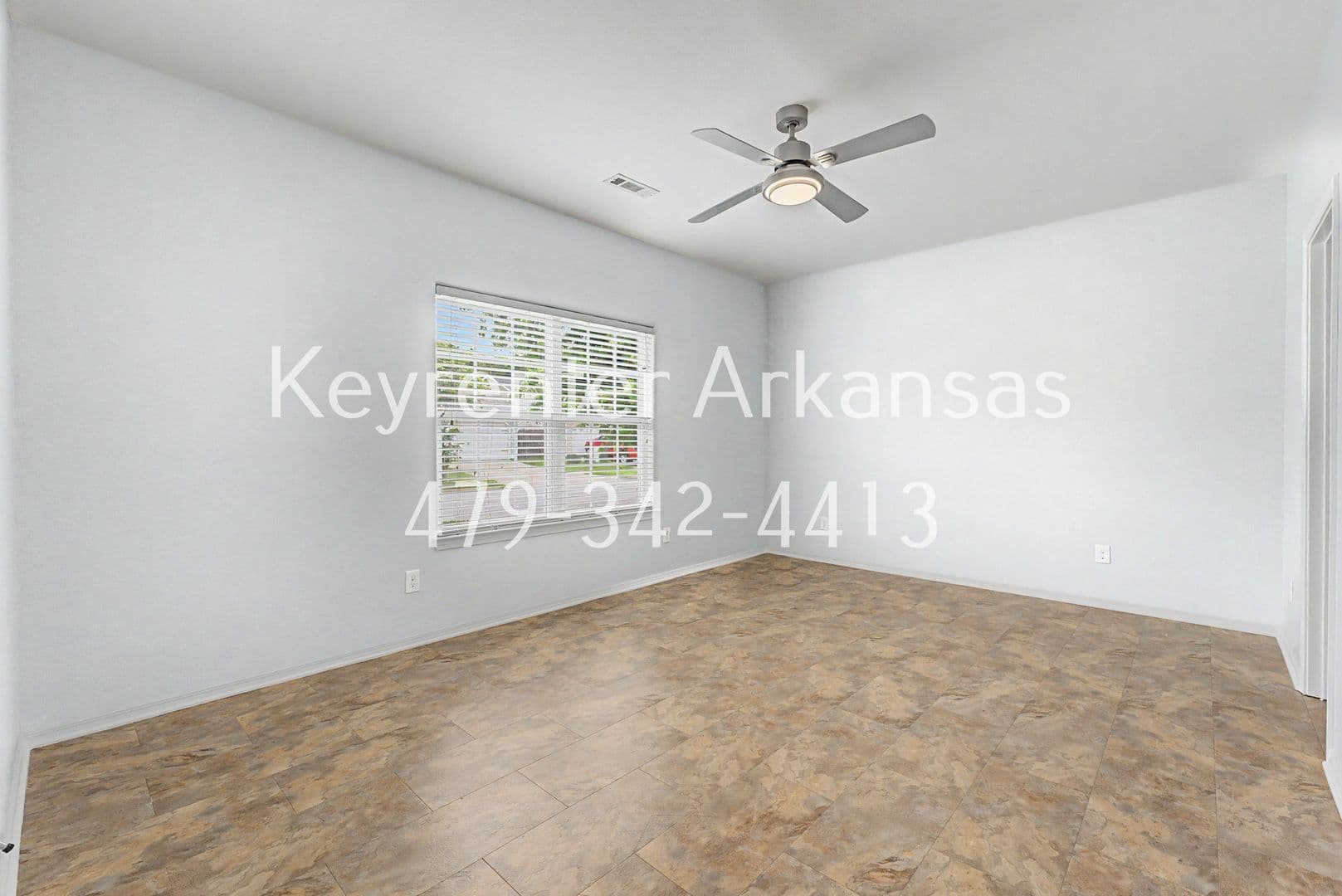 Fayetteville House: 4435 W Pecan St