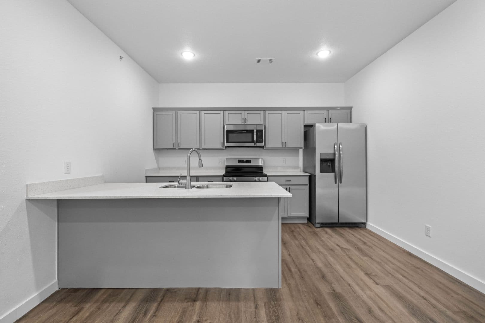 Fayetteville Apartment: 1096 S Bacardi Ave