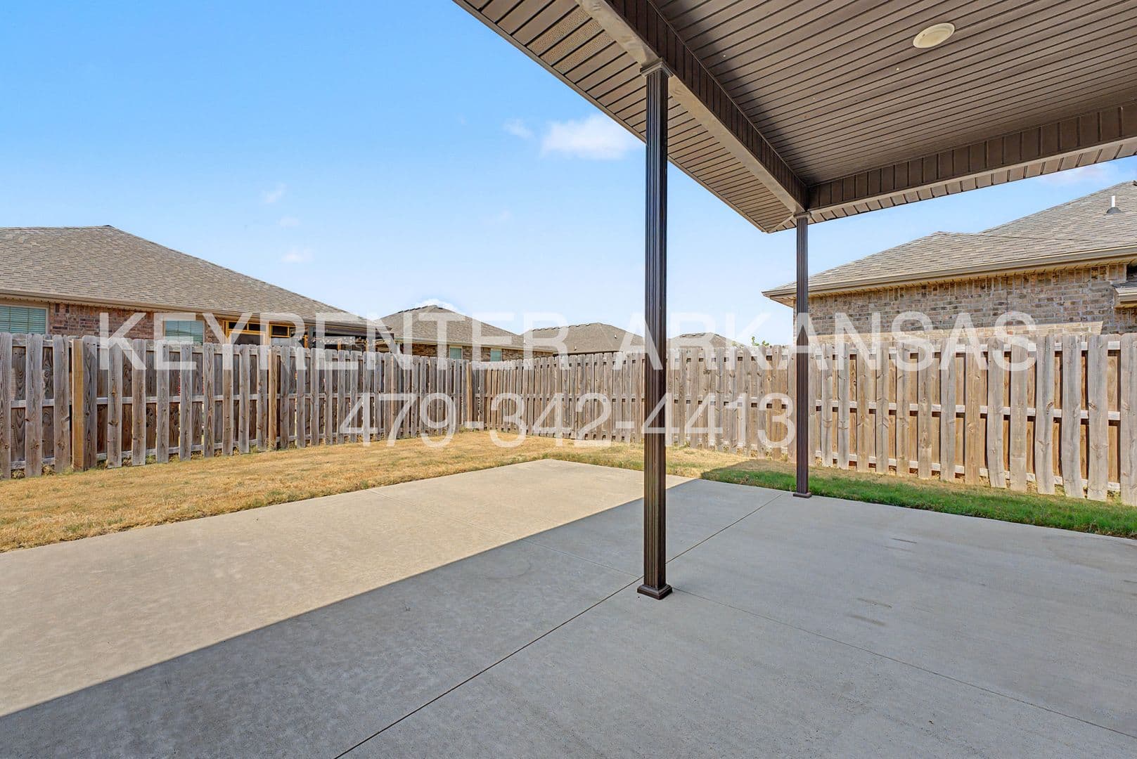 Bentonville House: 6009 NW Silas St