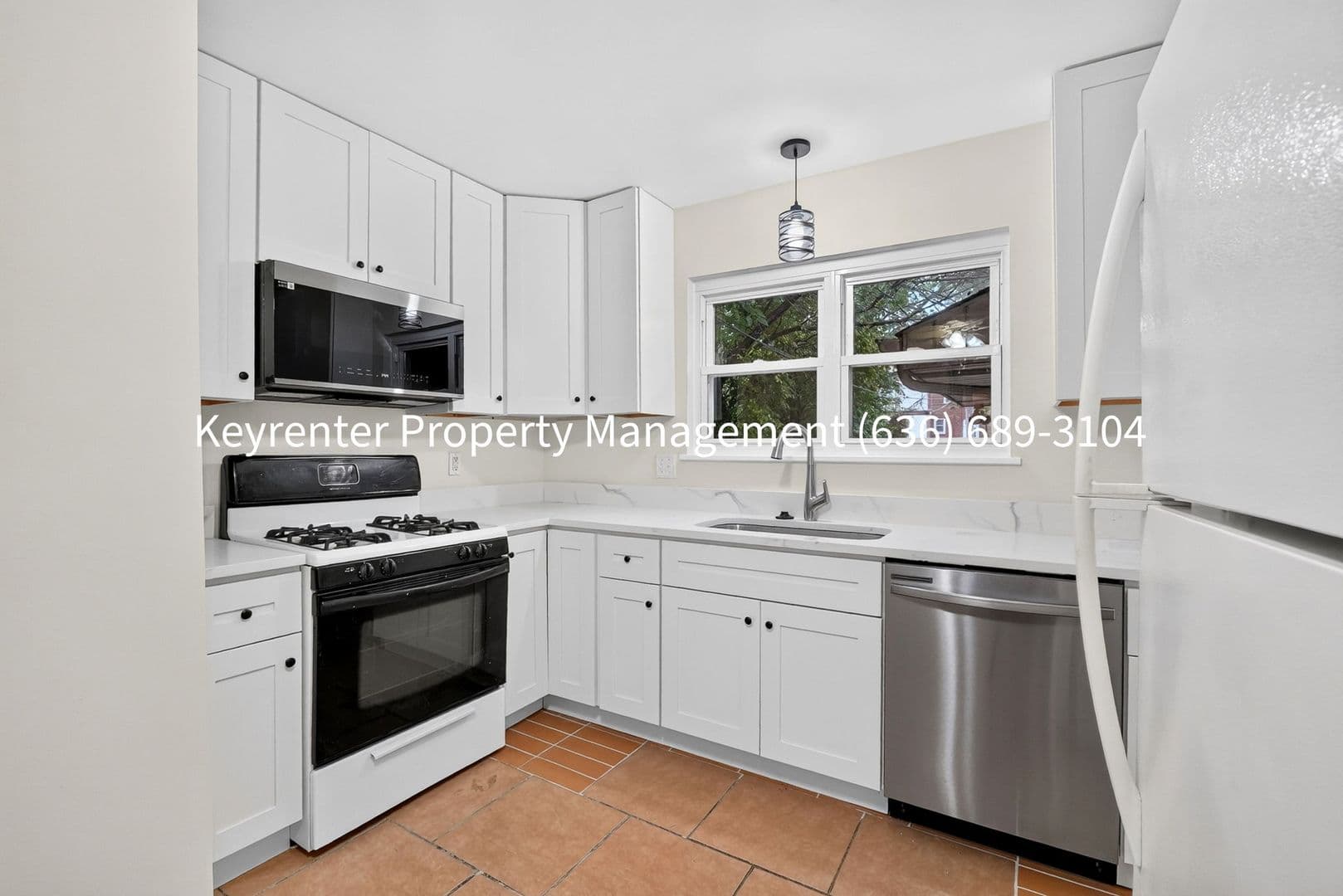 Saint Louis House: 5855 Pershing Ave