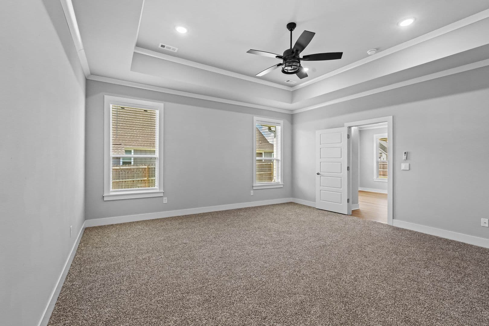 Prairie Grove House: 823 Mueller Way