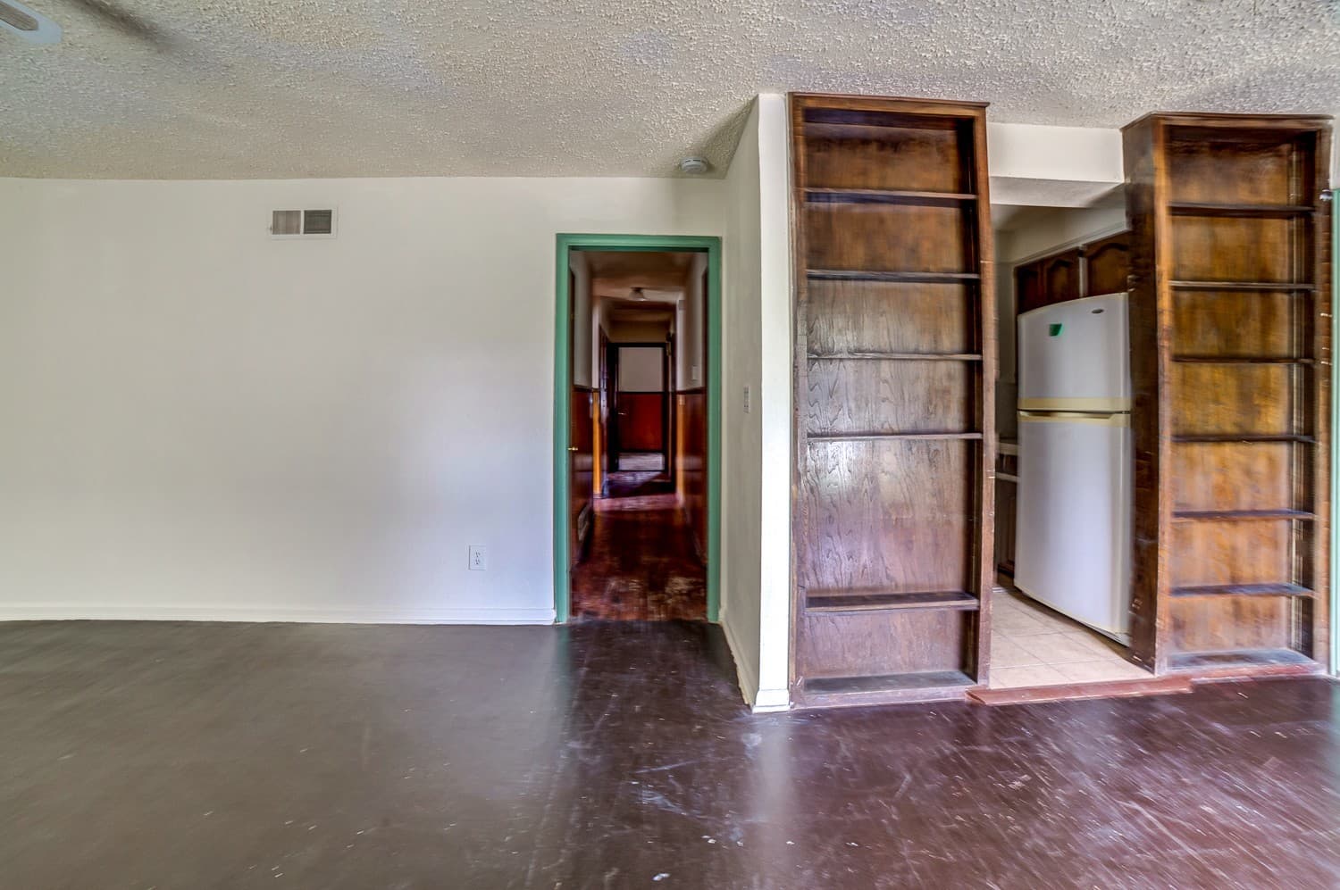 Tulsa House: 4824 N Xanthus Ave