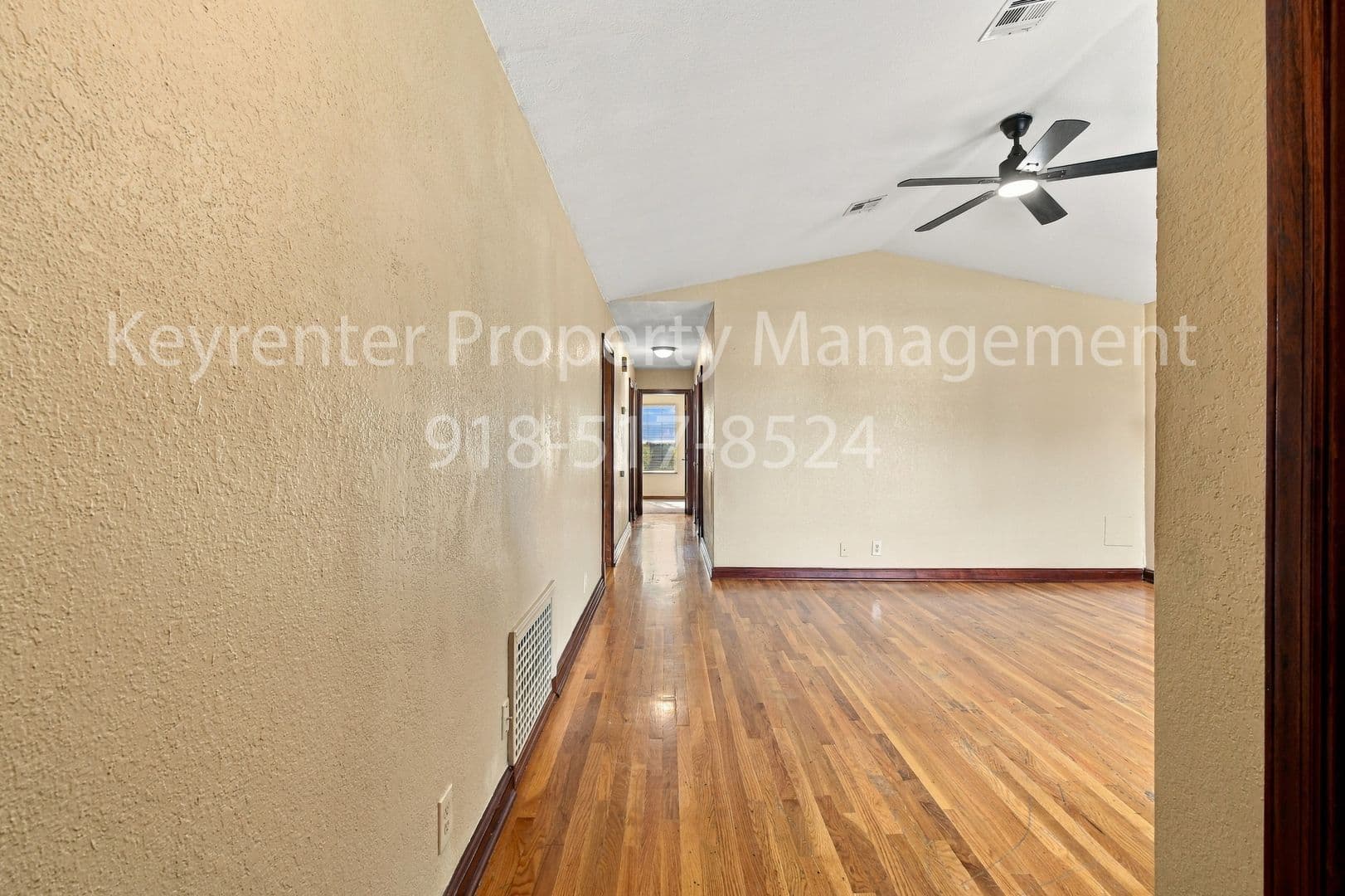 Broken Arrow House: 2505 E Princeton St