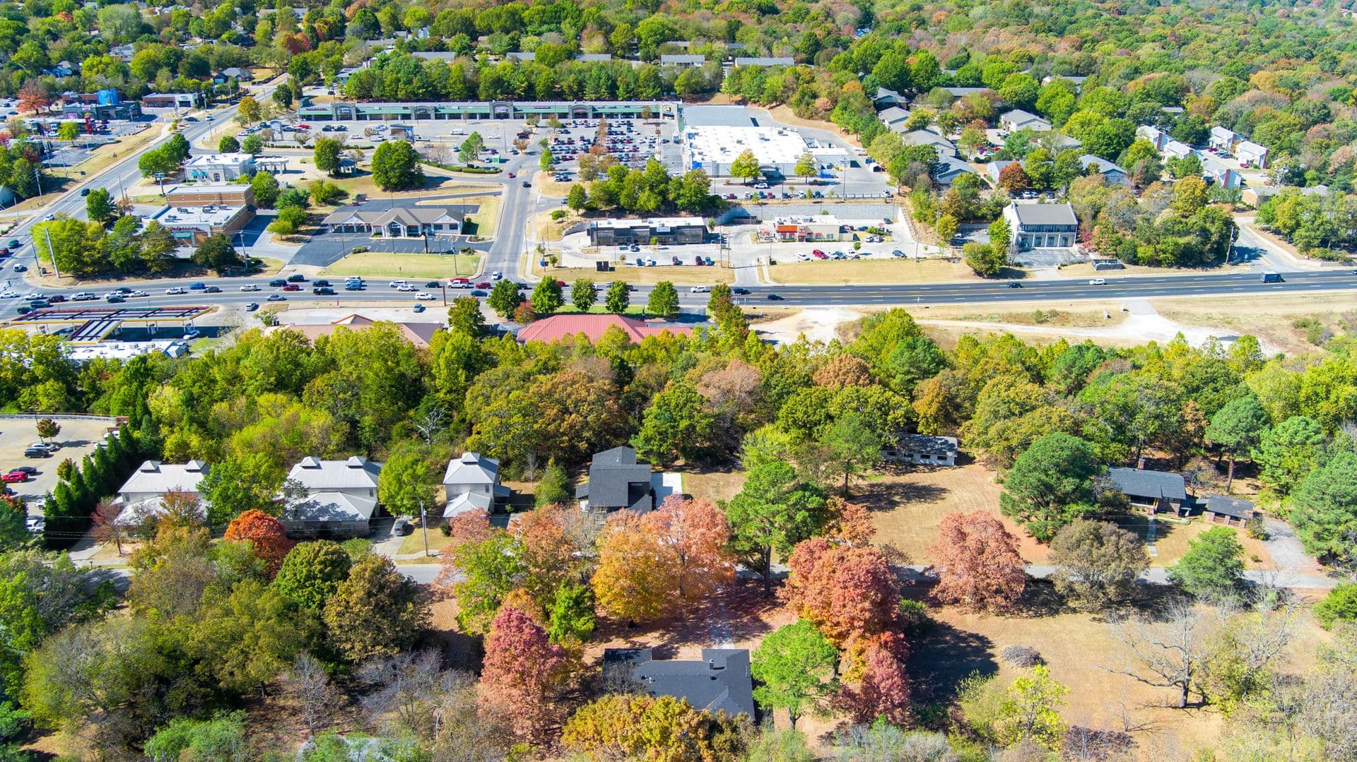 Fayetteville House: 2096 Box Ave