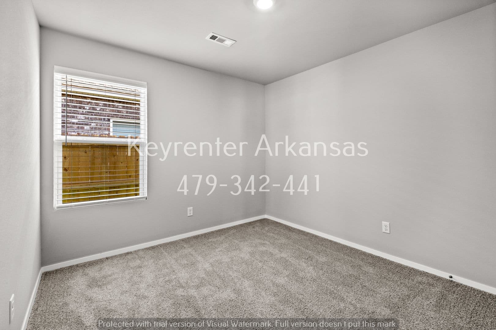 Fayetteville House: 2476 N Raven Ln