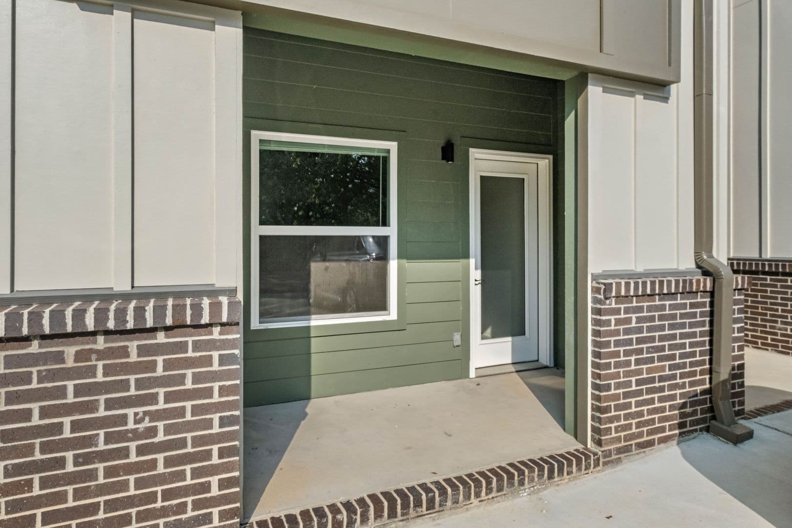 Fayetteville Apartment: 1096 S Bacardi Ave