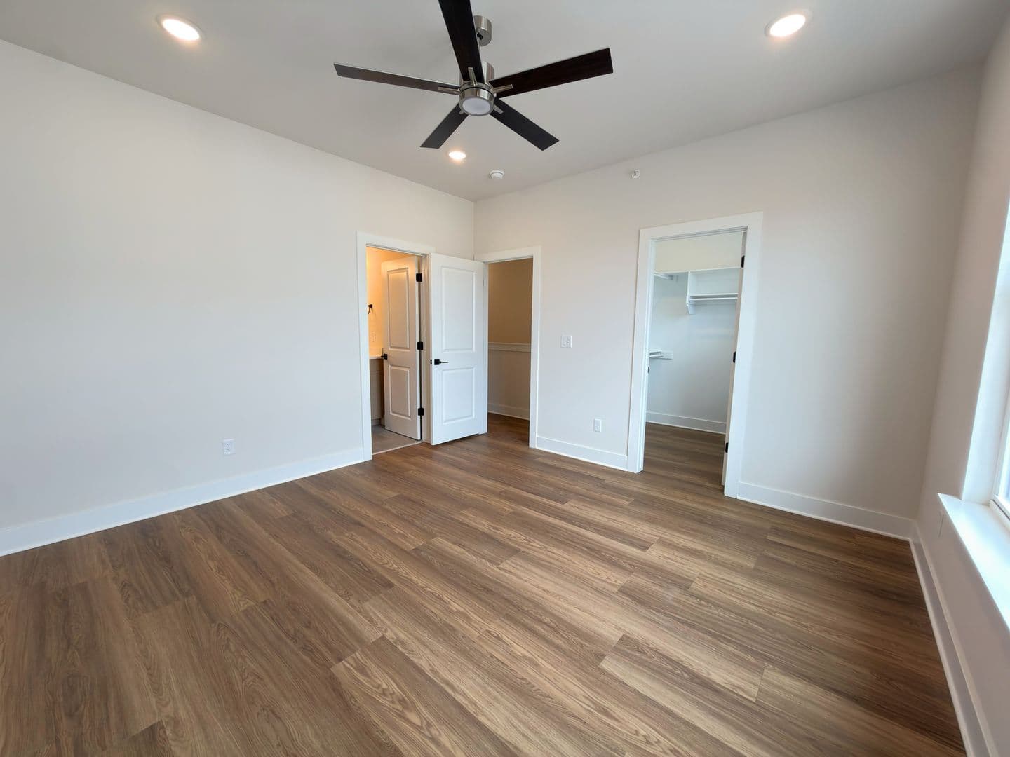 Rogers Townhome: 3600 W Persimmon St