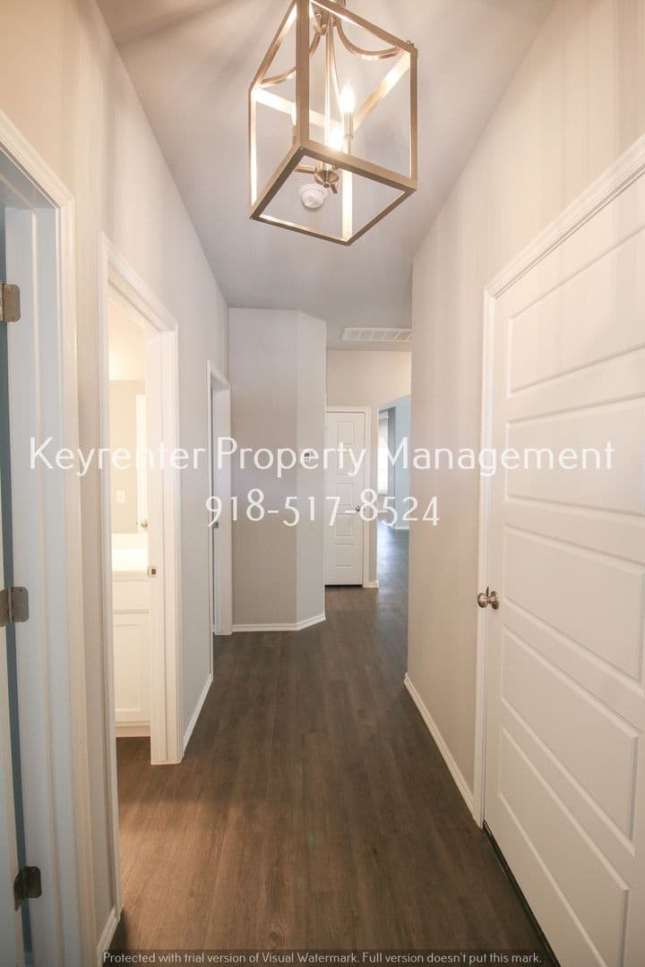 Sand Springs House: 5309 S Nassau Ave