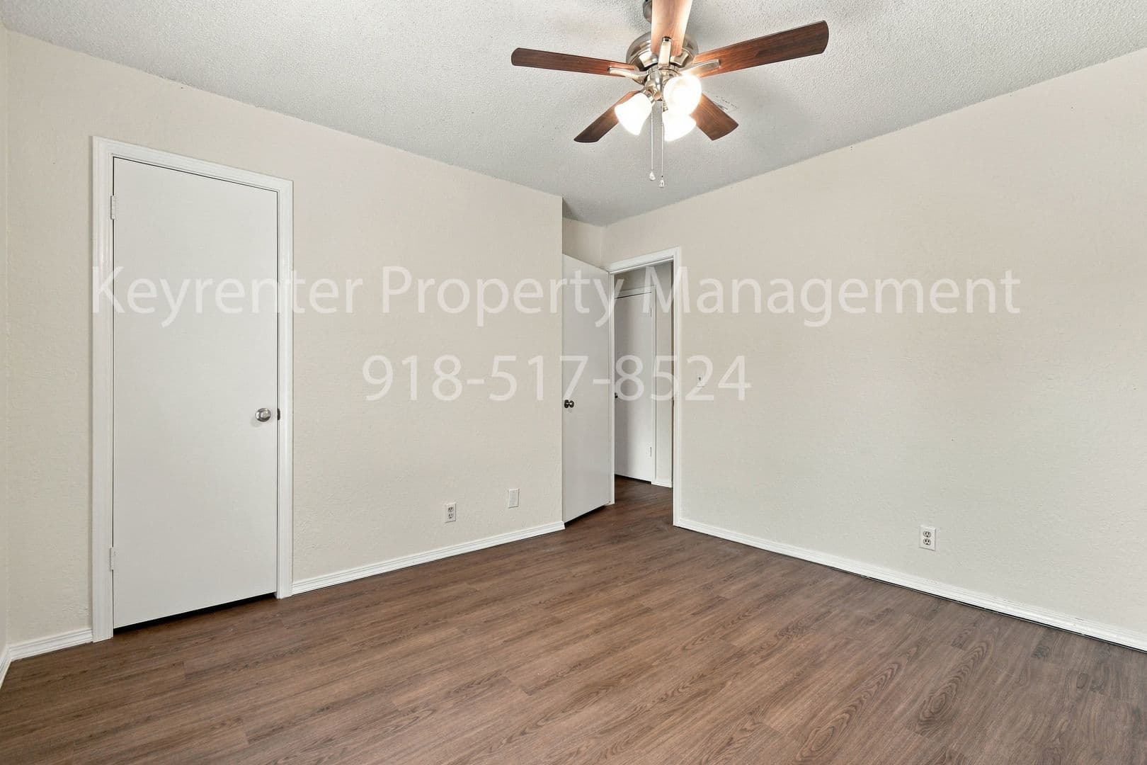Broken Arrow House: 1201 S Gum Ave