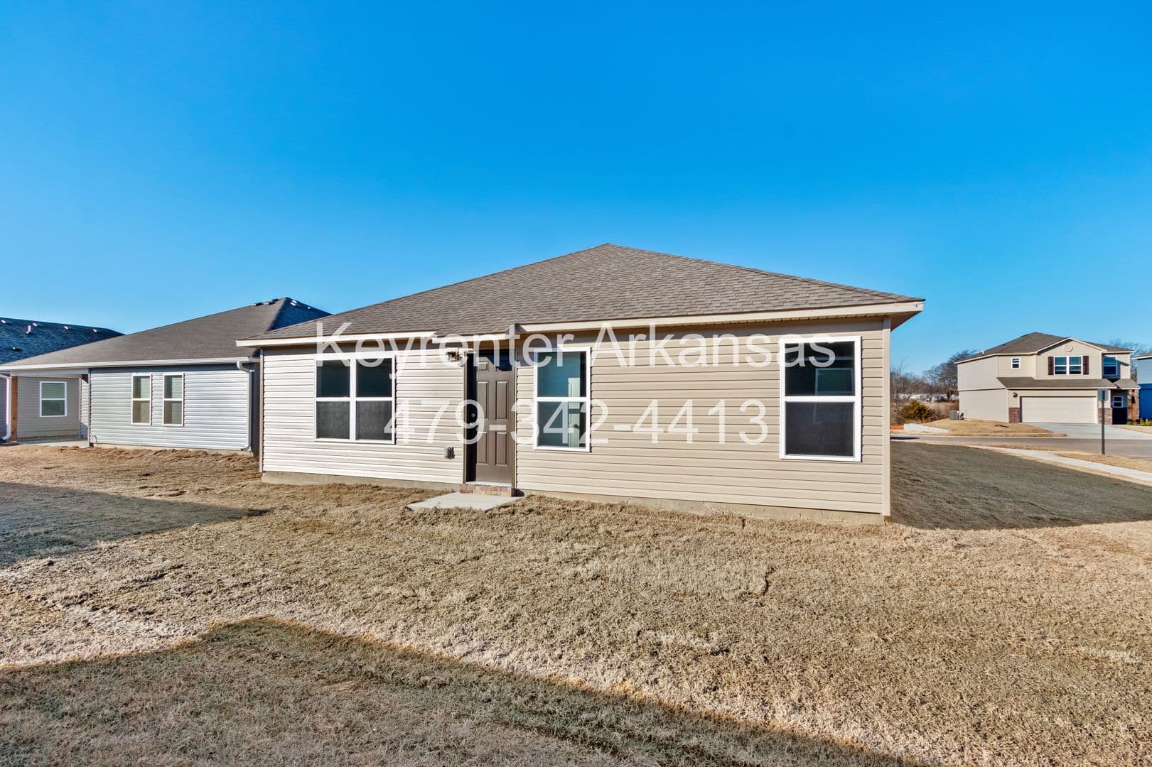 Fayetteville House: 846 E Sparrow Way