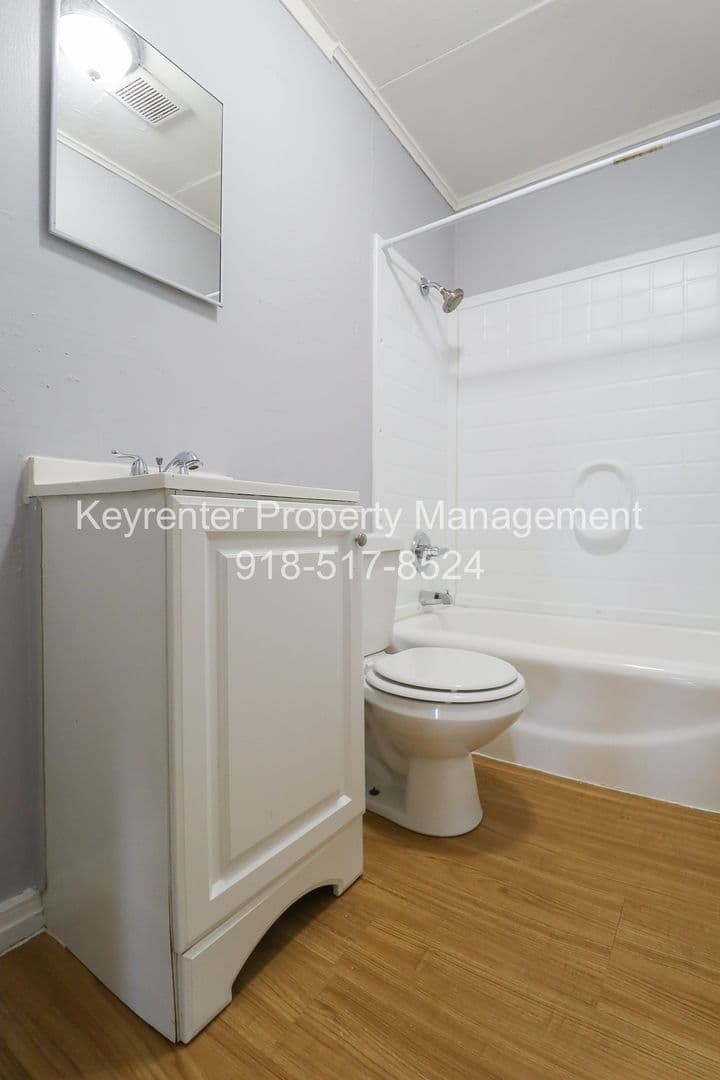 Tulsa Apartment: 1625 E 4th Street
