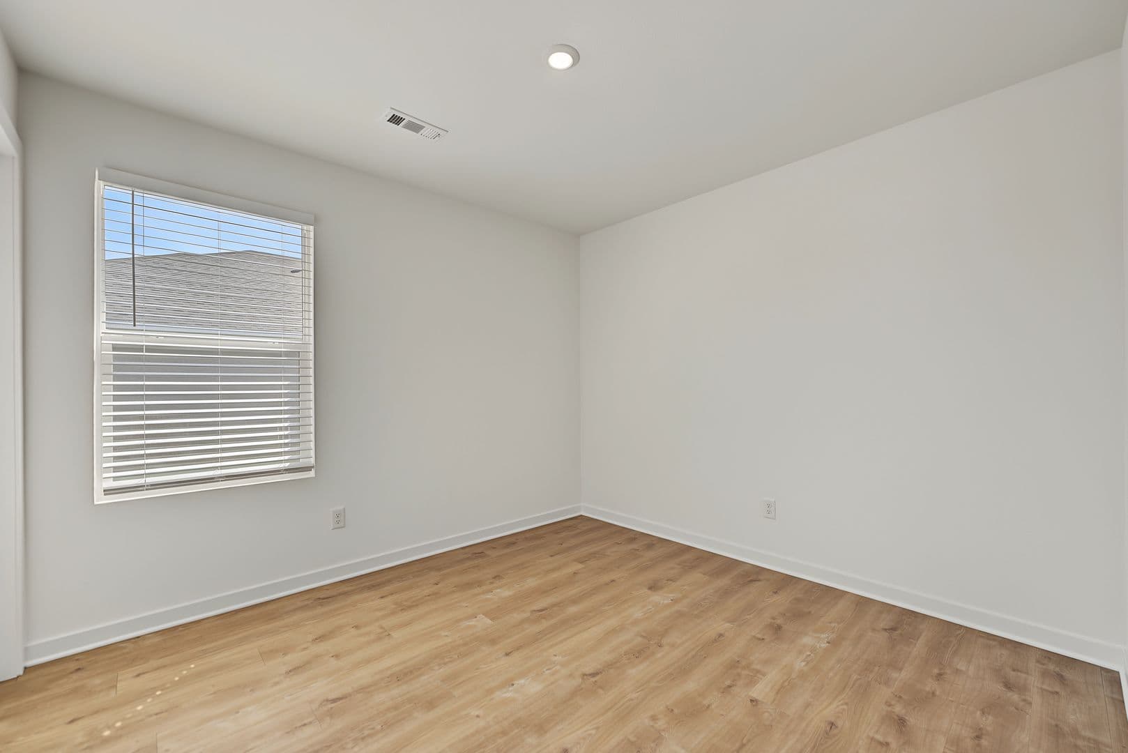 Prairie Grove House: 560 Riggs St