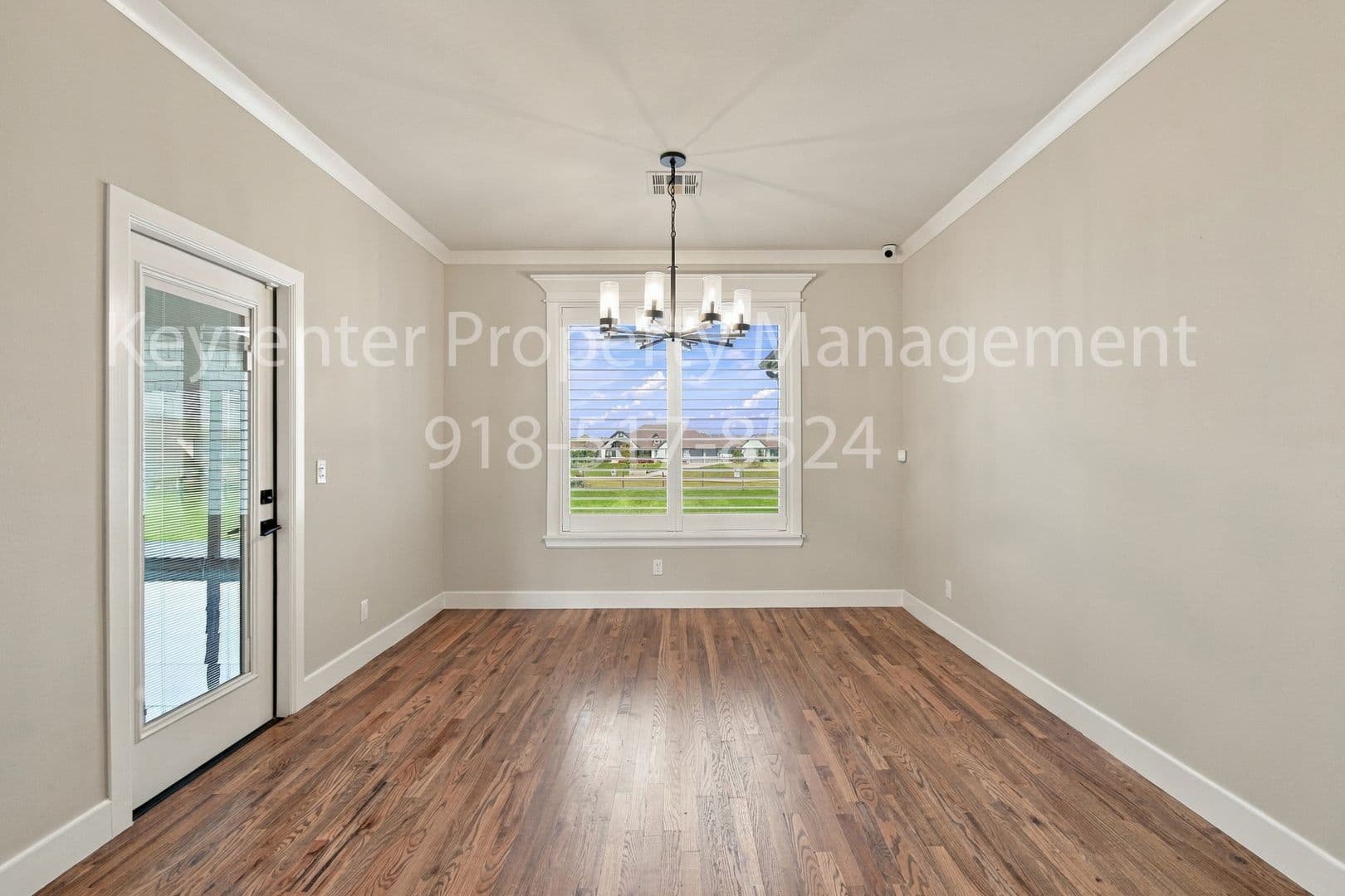 Owasso House: 8202 N 150th E Ave