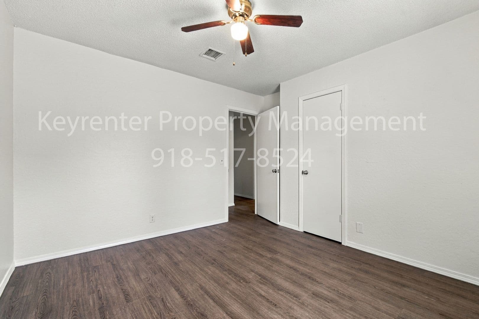 Broken Arrow House: 1201 S Gum Ave