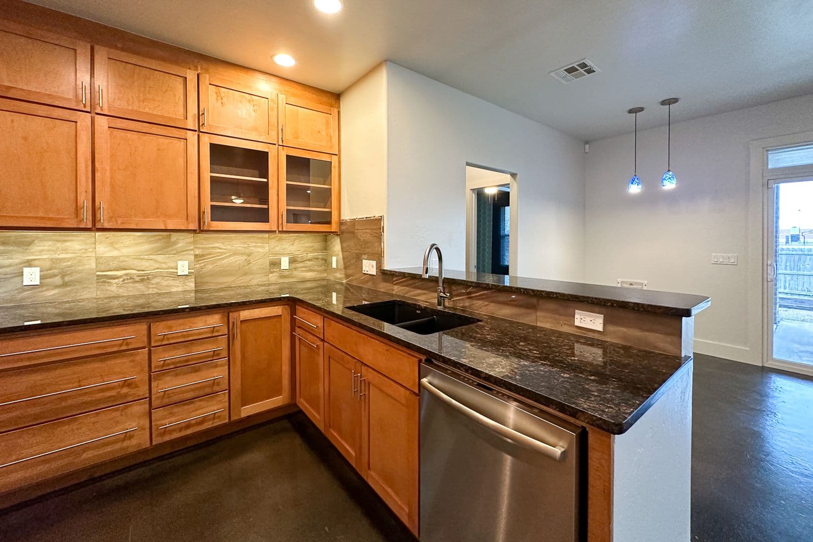 Moore House: 1208 Penn Ln
