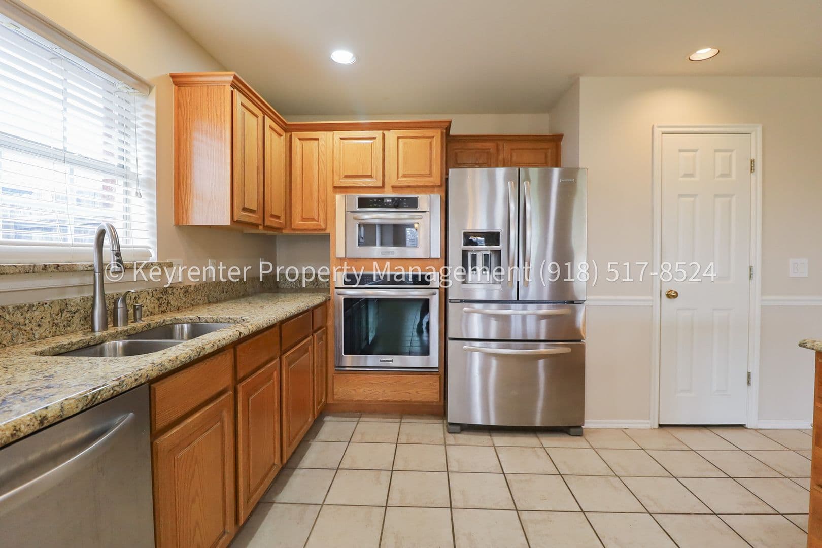 Jenks House: 815 N Douglas St