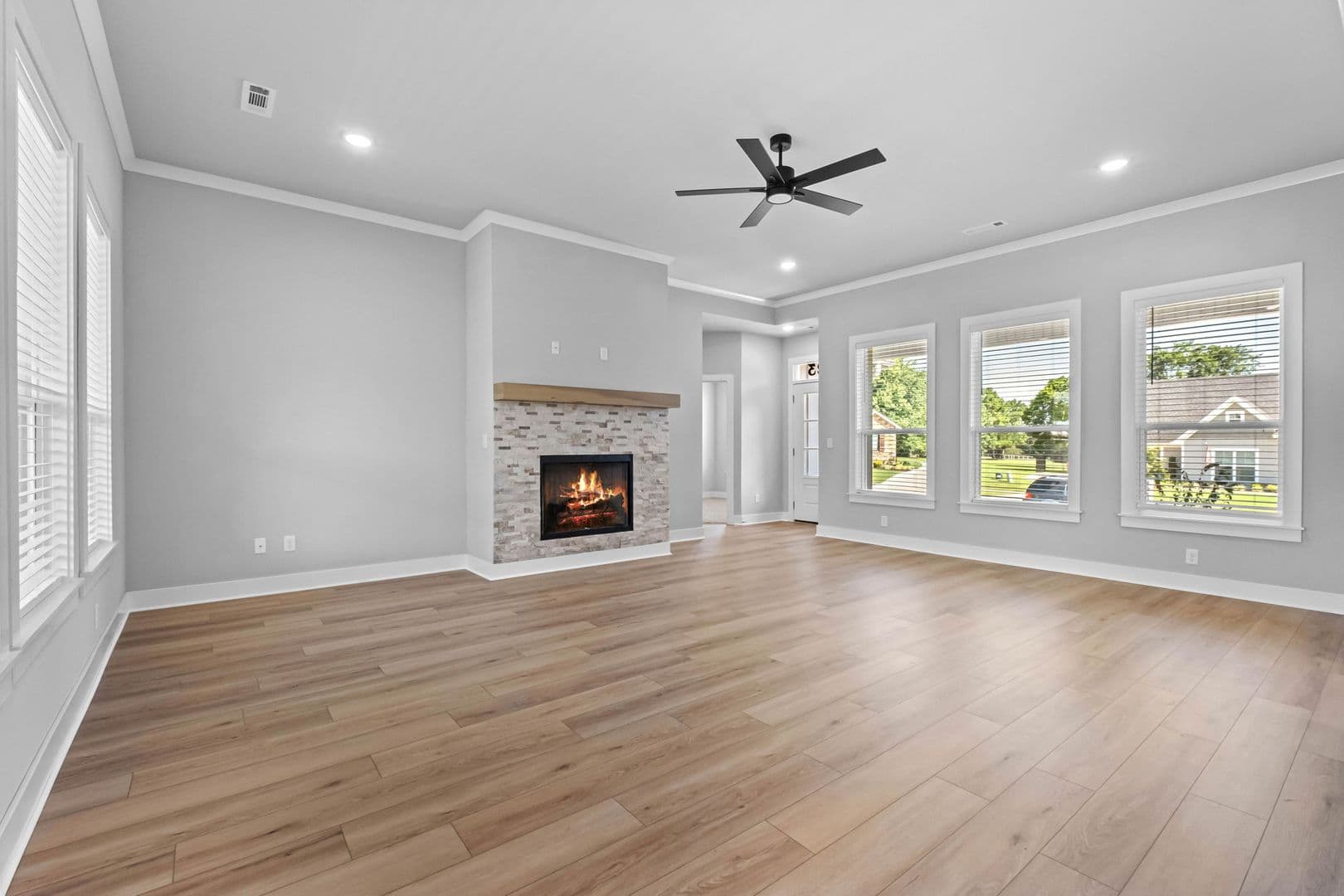 Prairie Grove House: 823 Mueller Way