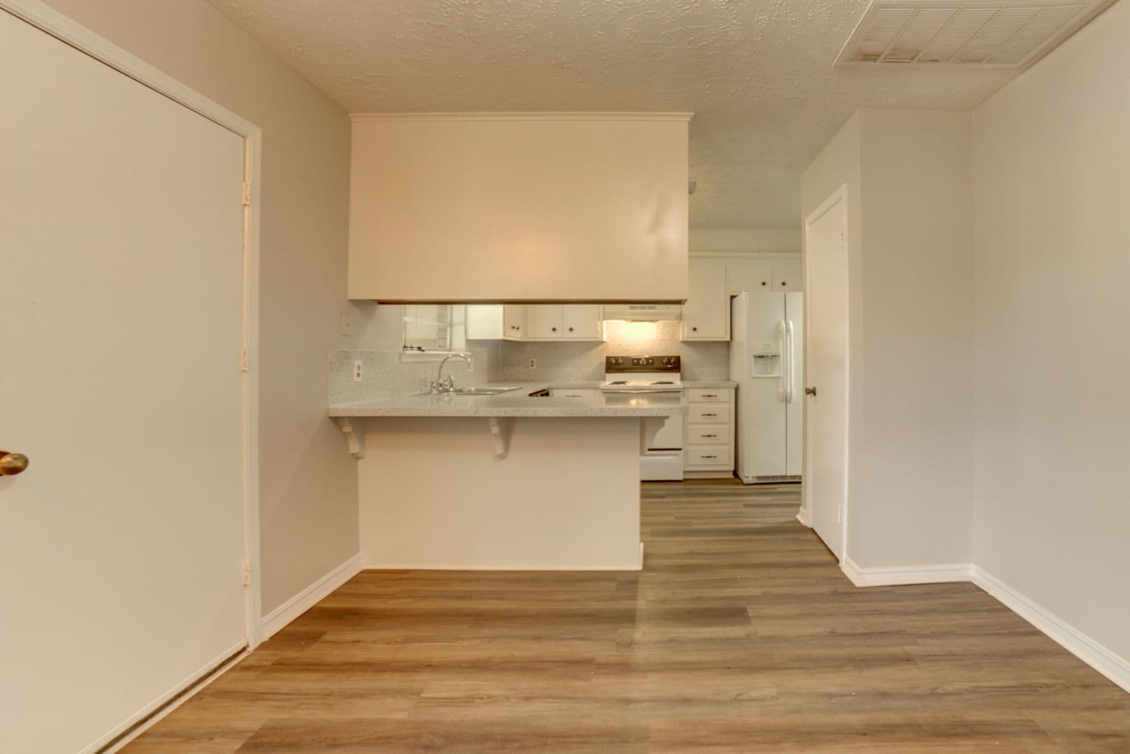 Claremore House: 1109 W 14th Pl