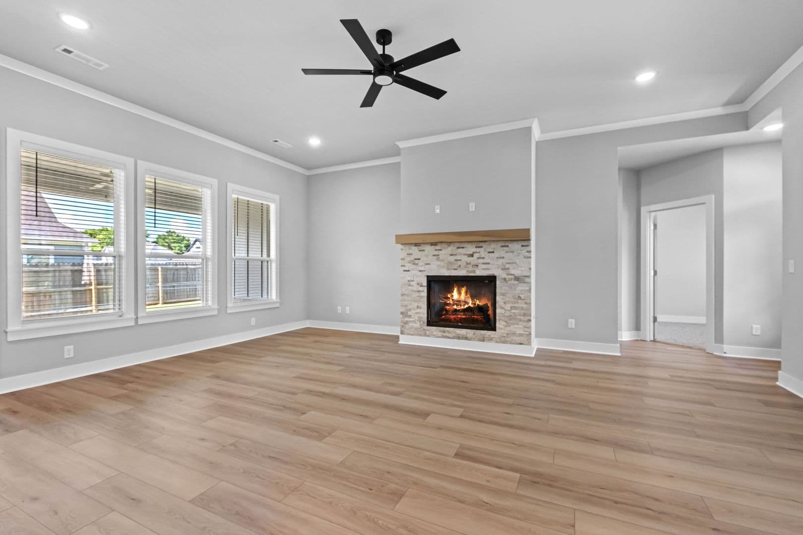 Prairie Grove House: 823 Mueller Way