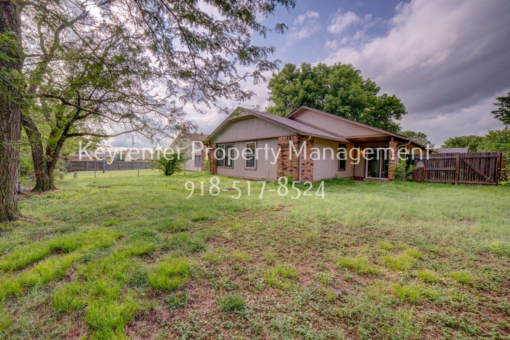 Broken Arrow House: 2505 E Princeton St