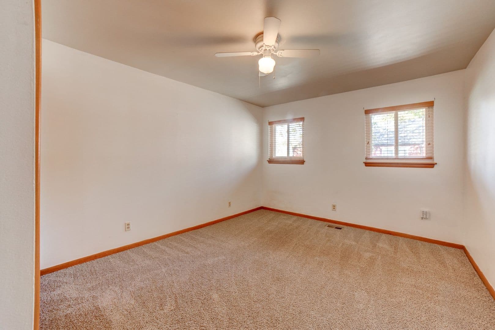 Tulsa House: 5548 S Owasso Ave