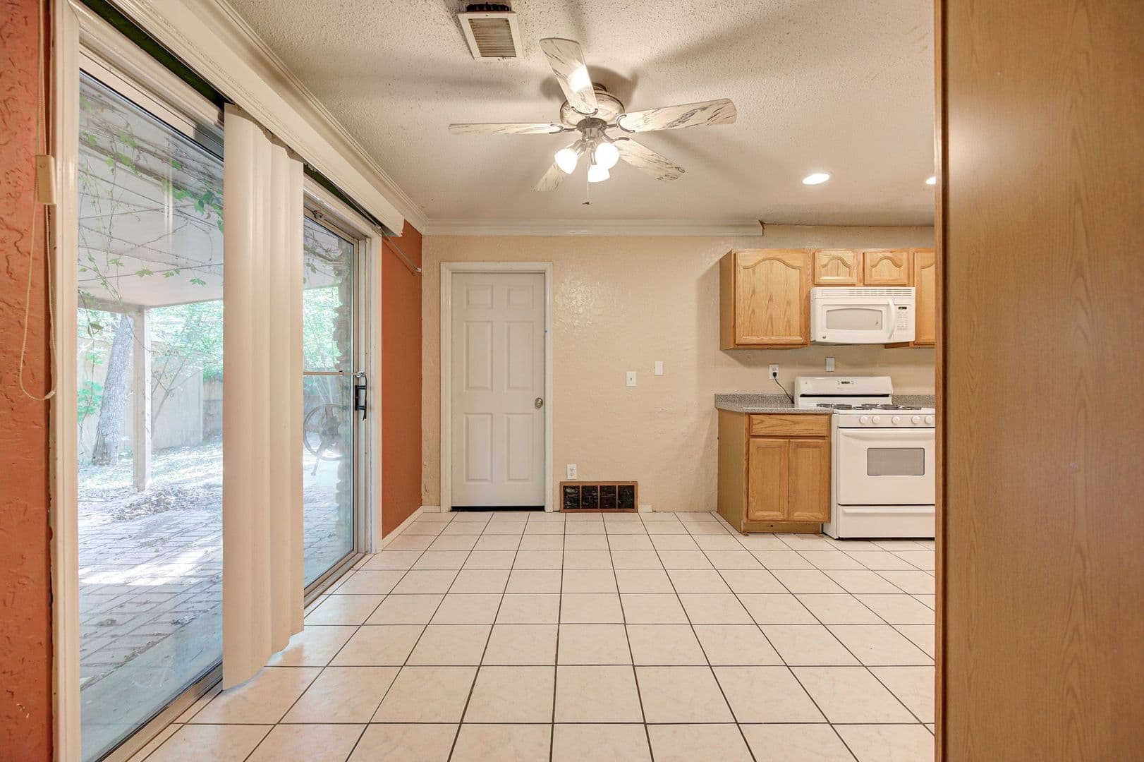 Oklahoma City House: 6004 NW 27th St