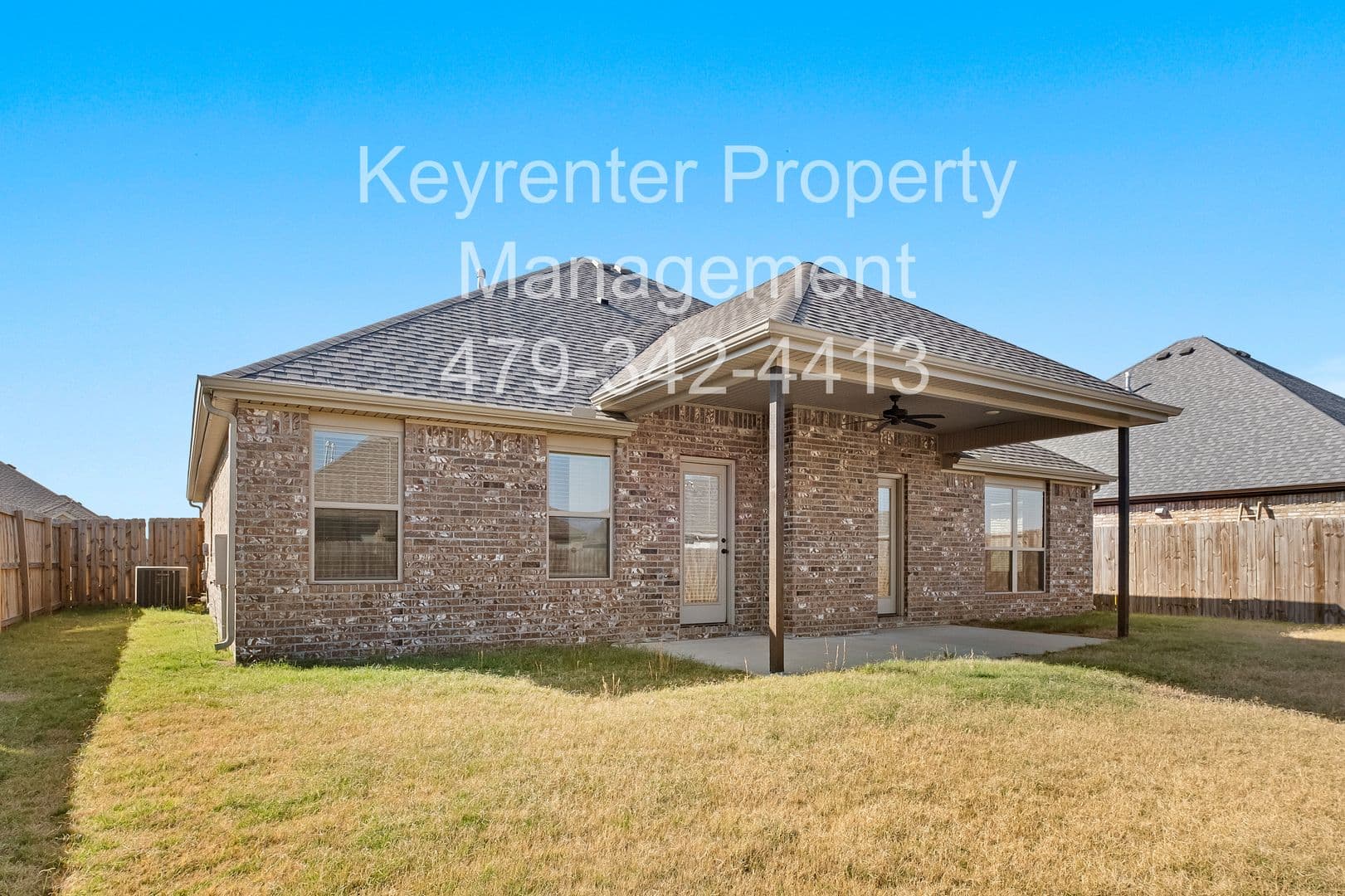 Fayetteville House: 4532 W Newton Ave