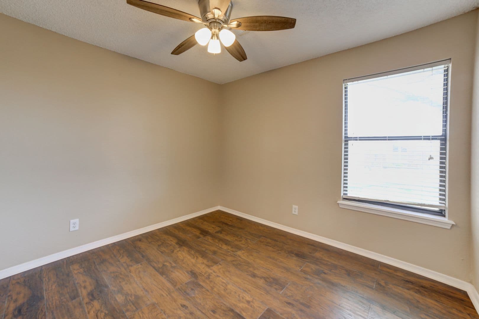 Glenpool House: 14628 S Xenophon Ave