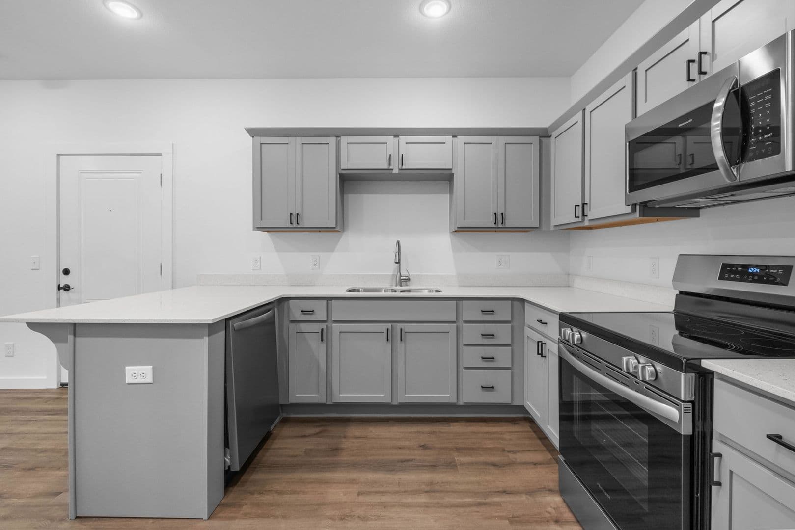 Fayetteville Apartment: 1096 S Bacardi Ave
