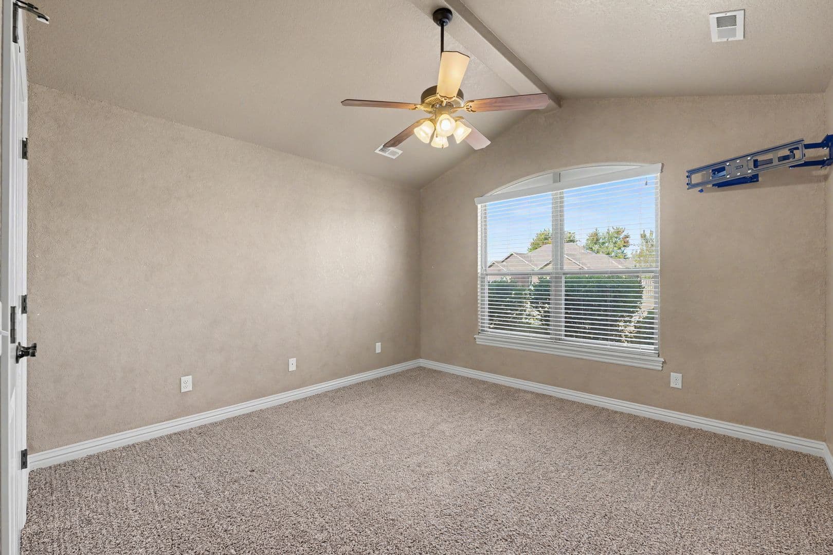 Bentonville House: 4005 SW Grace Farms Rd