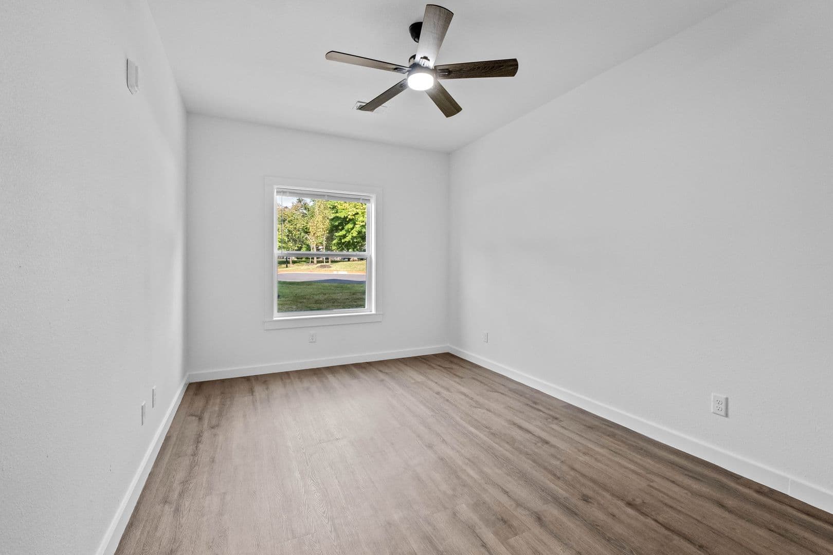 Fayetteville Apartment: 1096 S Bacardi Ave